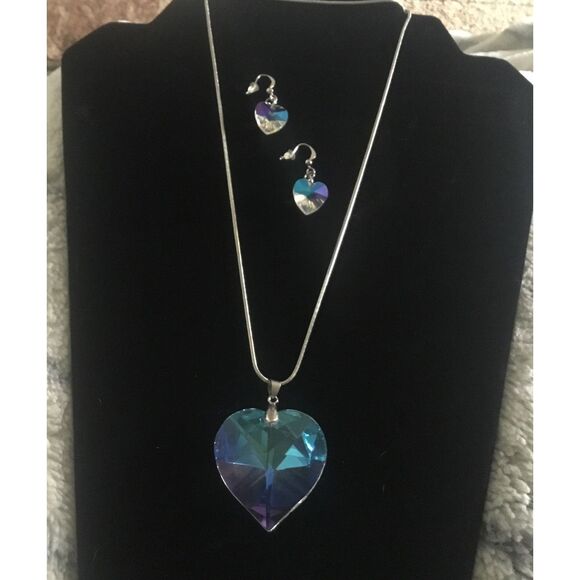 Gorgeous New Prism Swarovski Crystal Heart Necklace & Earring Set - Picture 1 of 4